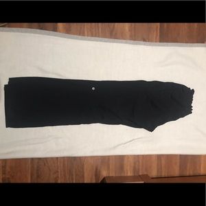 LULULEMON Dog Walking Pant, Windbreaker w/ legging